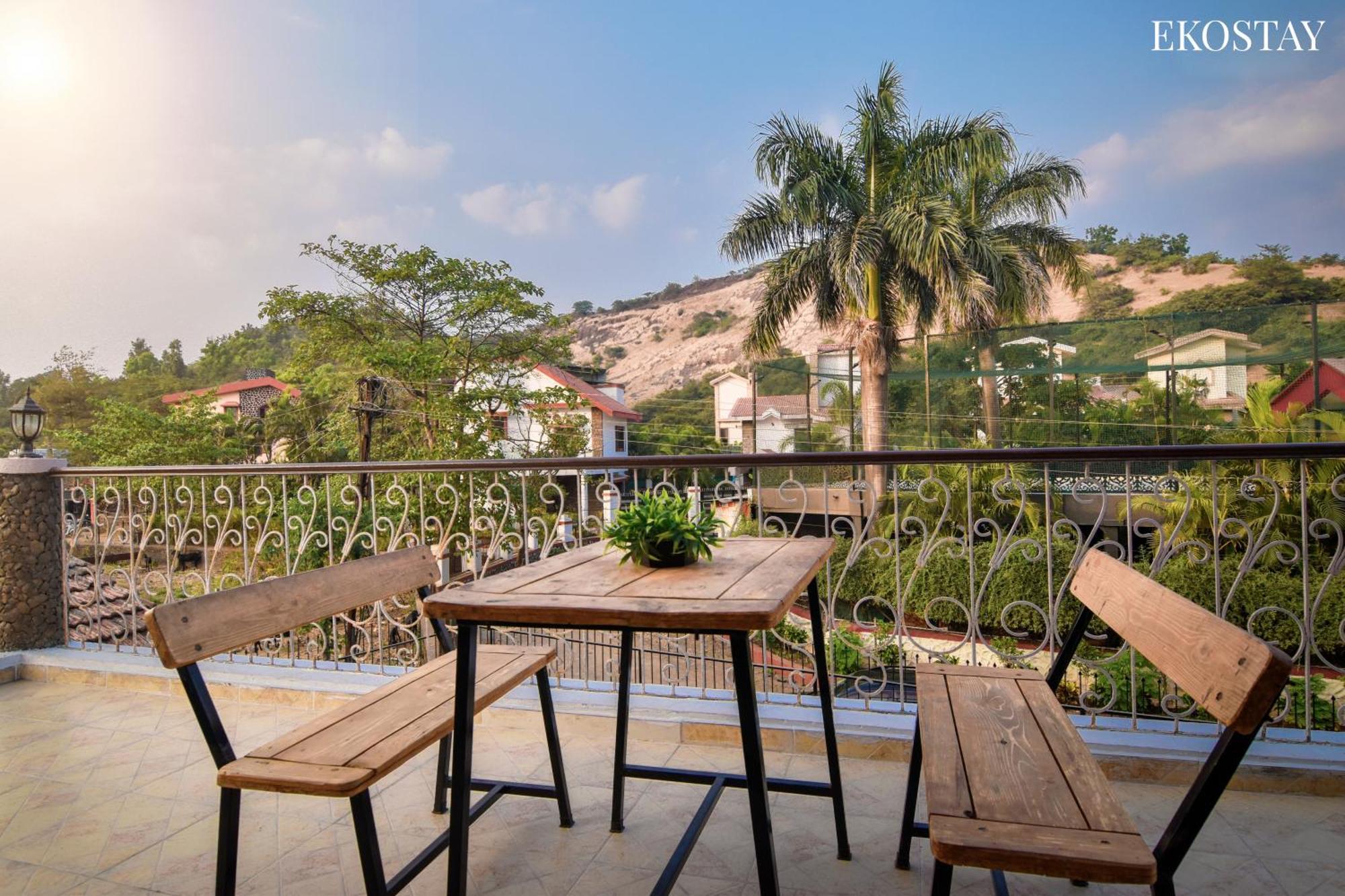 Eko Stay- Paramount Villa Лонавала Экстерьер фото